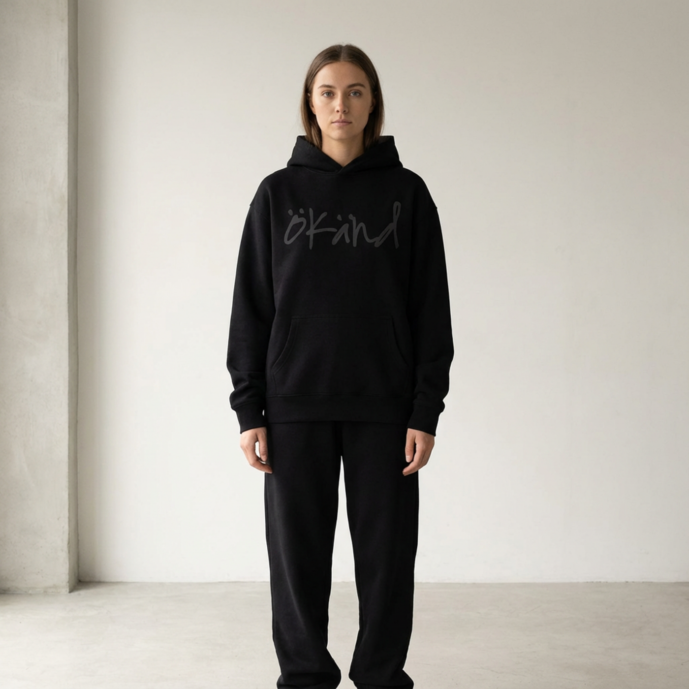 OVERSIZE LOGO HOODIE | BLACK ON BLACK
